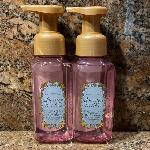 Two (2) “SWEETEST SONG” by BBW 8.75 fl oz, Gentle & Clean Foaming Hand Soap, NWT - Picture 1 of 8